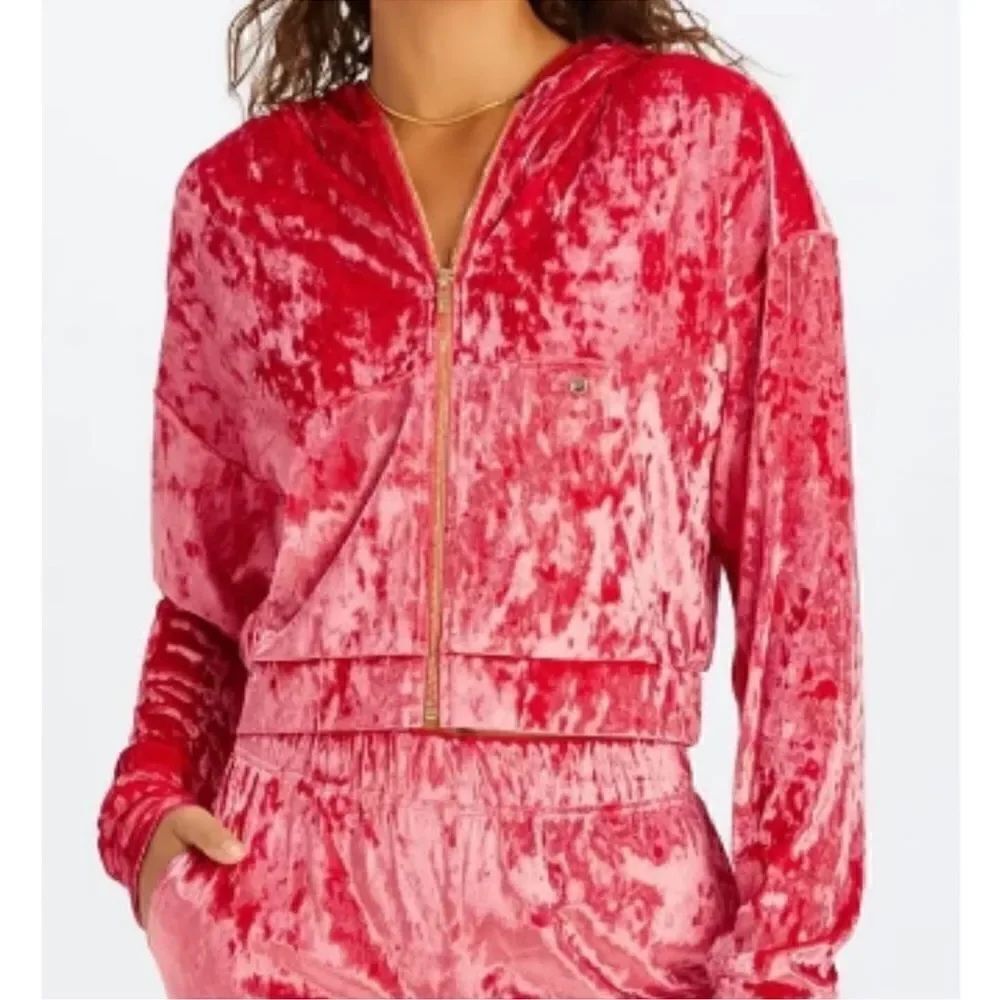 Fabletics Crushed Velour Zip up Hoodie
Strawberry Red Top(Size Medium)